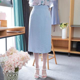 Slit-side Textured Midi H-line Skirt