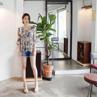 3/4-sleeve Tie-front Floral A-line Top