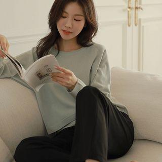 Knit Set: Dip-back Top + Sleeveless Stripe Top