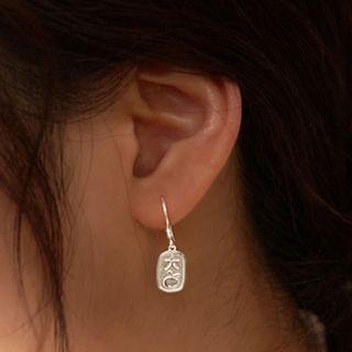 Fortune Cat Asymmetrical Dangle Earring 1 Pair - Silver - One Size