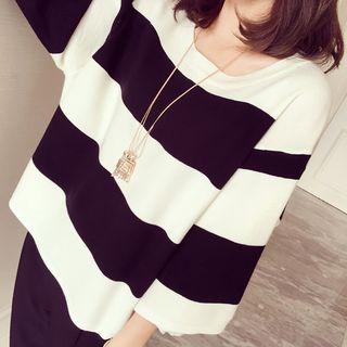 Set: Striped 3/4-sleeve T-shirt + Cropped Tapered Pants