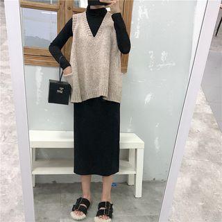 Pocket Sweater Vest / Turtleneck Long-sleeve Midi Shift Dress
