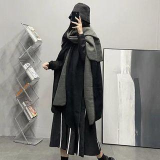 Two-tone Fleece Shawl Black & Gray - One Size