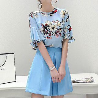 Set: Elbow-sleeve Floral Top + A-line Shorts