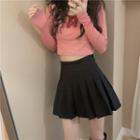 Color Block Cropped T-shirt / Pleated Mini Skirt