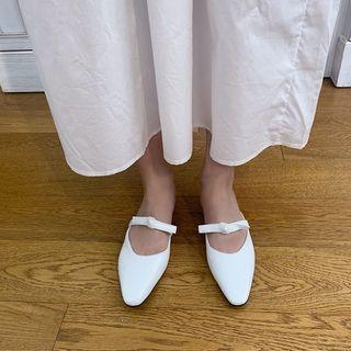 Knotted Flat Mules