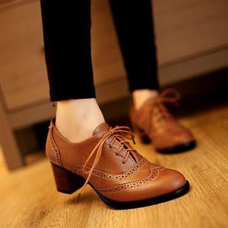 Chunky Heel Lace-up Wingtip Oxfords