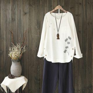 Long-sleeve Buttoned Floral Top