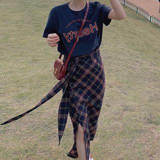 Set: Short-sleeve Lettering Print T-shirt + Plaid Midi Pencil Skirt