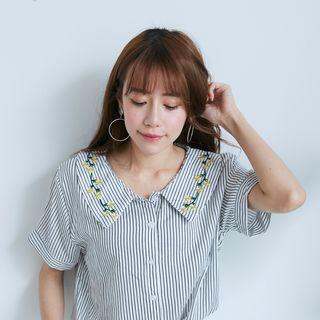 Short-sleeve Striped Embroidery Blouse