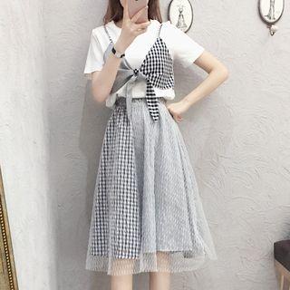 Set: Panel Short-sleeve T-shirt + Plaid Mesh Midi Skirt