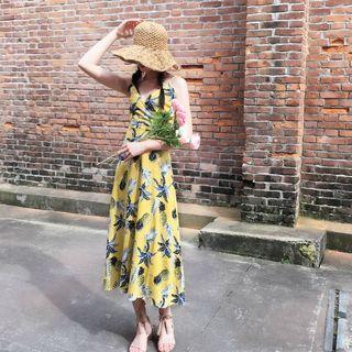 Pineapple Print Spaghetti Strap Midi Dress