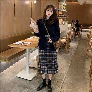 Chunky Knit Cardigan / Plaid Midi A-line Skirt