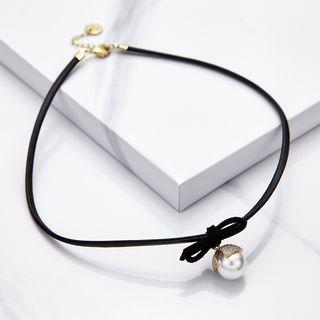 Cz Bow-accent Choker