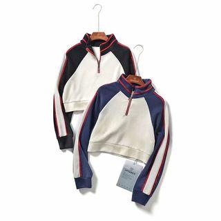 Raglan Sleeve Stand Collar Cropped Sweatshirt