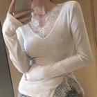 V-neck Lace-trim Slit-hem T-shirt