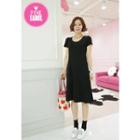 Scoop-neck Pocket-front A-line Dress