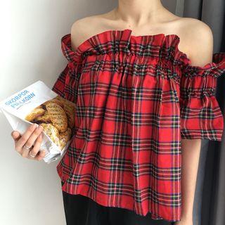Off-shoulder Plaid Short-sleeve Top