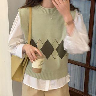 Round Neck Argyle Knit Vest