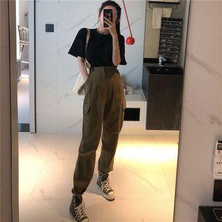Short-sleeved Top / High-waist Cargo Jogger Pants