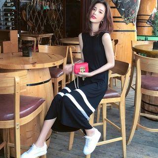Sleeveless Contrast Lining Midi A-line Dress