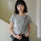 Short-sleeve Leopard Print T-shirt Leopard Print - White & Gray - One Size