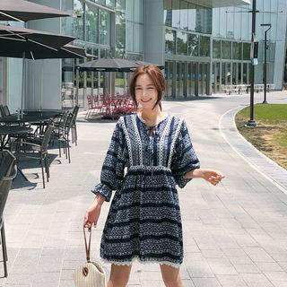Tie-neck Patterend Dress