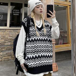 Zigzag Print Sweater Vest