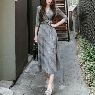3/4-sleeve Print Midi Wrap Dress