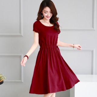 Short-sleeve Scoop Neck A-line Dress