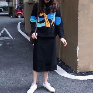 Giraffe Print Sweater / Straight Cut Midi Skirt