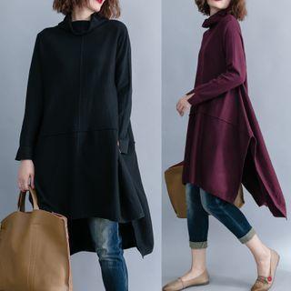 Turtle Neck Slit Sweater