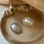 Retro Faux Pearl Rhinestone Earring K32 - 1 Pair - White & Gold - One Size