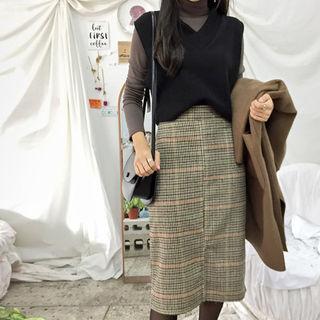 Slit-front Houndstooth Midi Skirt