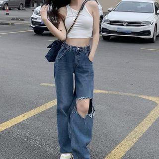 Plain Tank Top / High-waist Distressed Jeans