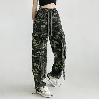Camo Print Pocket Straight Leg Cargo Pants