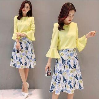 Set: Flared Cuff 3/4-sleeve Blouse + Floral Print A-line Skirt
