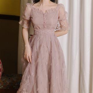 Short-sleeve Square-neck Midi A-line Mesh Dress