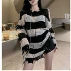 Striped Distressed Sweater Black & White - One Size
