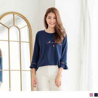 Ruffled-cuff Letter Embroidered Top