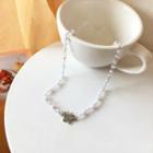 Butterfly Alloy Pendant Faux Pearl Choker 1 Pc - White - One Size