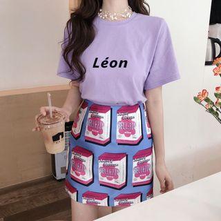 Lettering Short-sleeve T-shirt / Printed A-line Skirt
