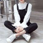 Bell-sleeve Top / Straight-cut Jumper Jeans / Set