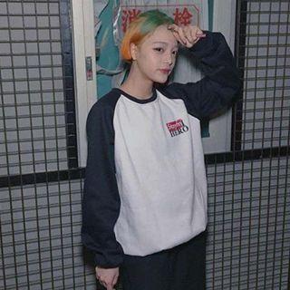 Raglan Lettering Sweatshirt