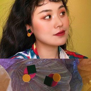 Geometric Earring 1 Pair - D23a - Stud Earring - One Size