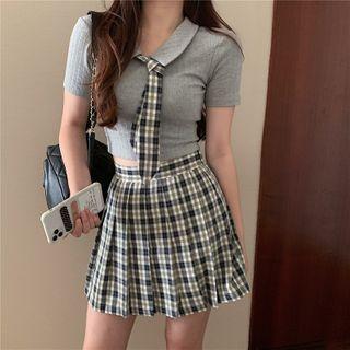 Short-sleeve Cropped Polo Shirt / Plaid Mini A-line Pleated Skirt With Tie