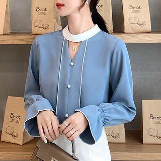 Contrast Trim Keyhole Chiffon Blouse