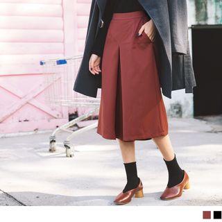 Calf-length Pleated Wide Leg Pants