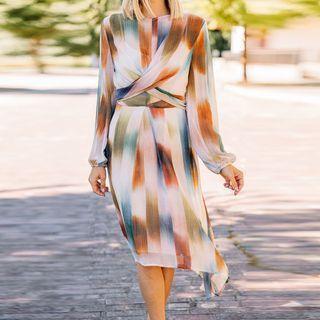 Twist-front Color Block Patterned Asymmetric Hem Midi Dress