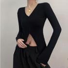 Long-sleeve Crop Slit T-shirt